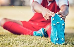 Choosing the Right Footwear for Fall Sports: Injury Prevention from the Ground Up